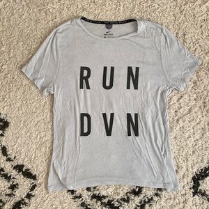 W’s Nike dry-fit T-shirts